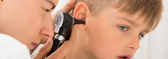 Chiropractic Virgina Beach VA Child With Ear Infection With Doctor Chiropractic Virgina Beach VA Child With Ear Infection With Doctor